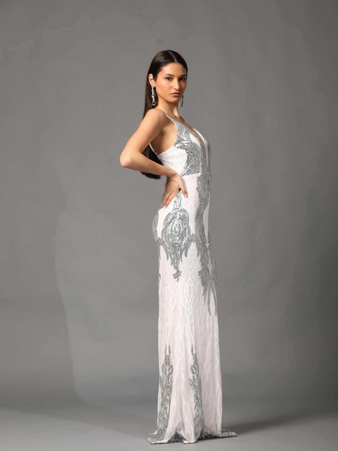 ABITO ELEGANTE PAILETTES BIANCO E ARGENTO 18800