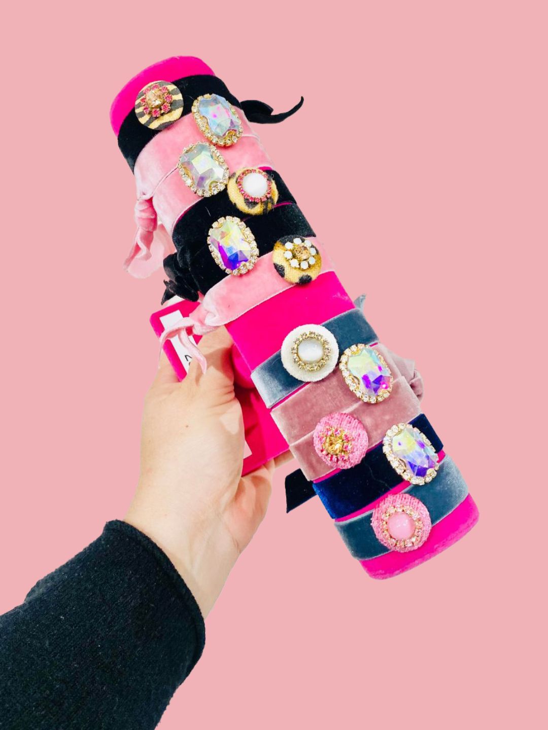 BRACCIALE CON CHARME BOTTONE CON NASTRO IN VELLUTO