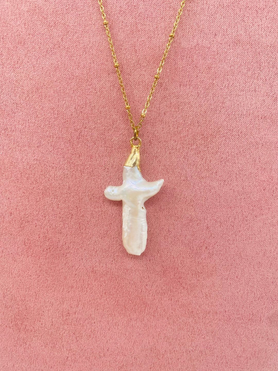 COLLANA CON CIONDOLO CROCE PERLA 1060