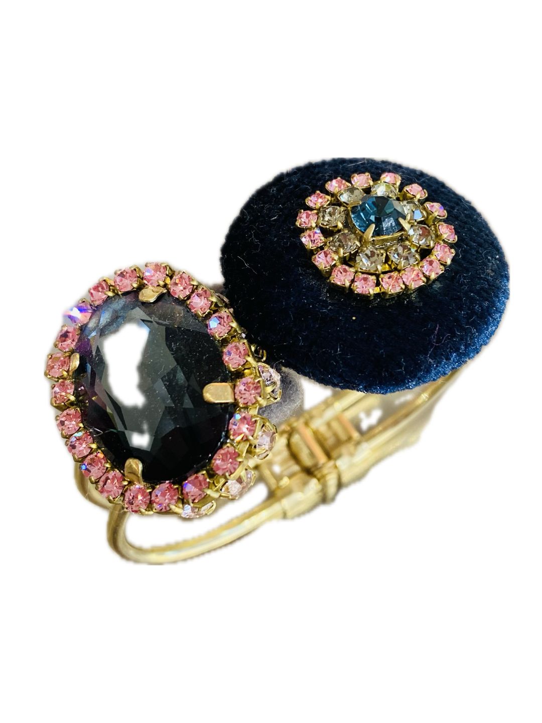 BRACCIALE RIGIDO CON CHARME BOTTONE