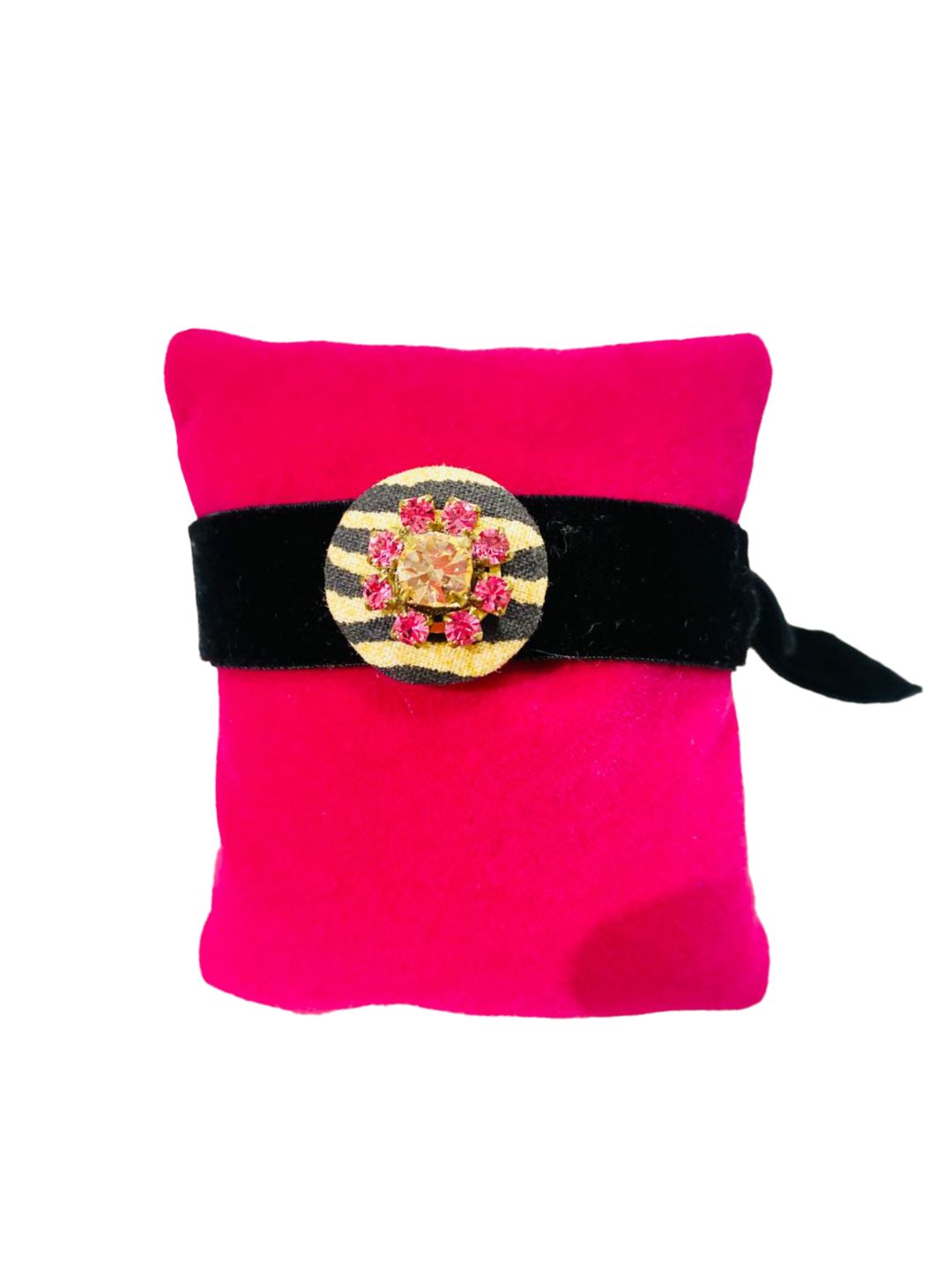 BRACCIALE CON CHARME BOTTONE CON NASTRO IN VELLUTO