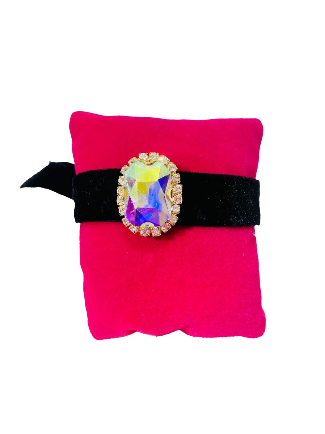 BRACCIALE CON CHARME BOTTONE CON NASTRO IN VELLUTO