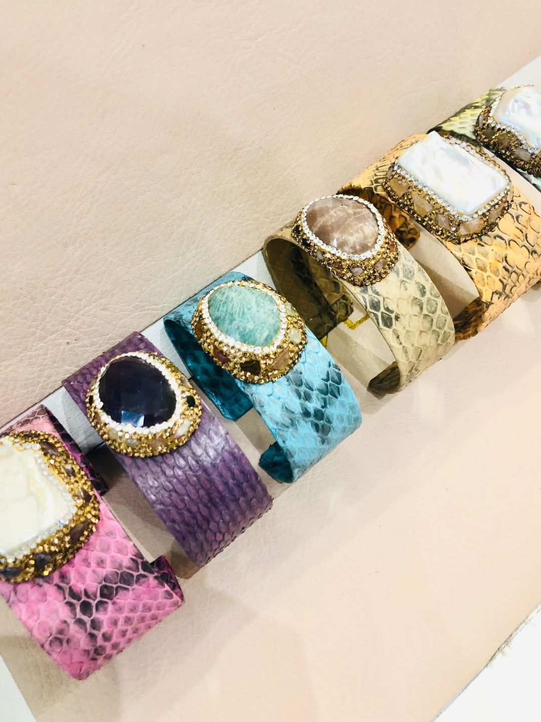 BANGLE Pitone e pietra midi