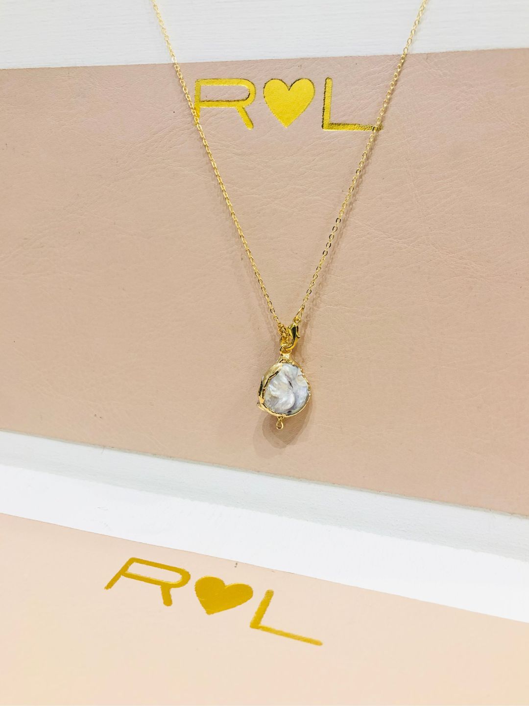 COLLANA CON CIONDOLO DI PERLA 1061