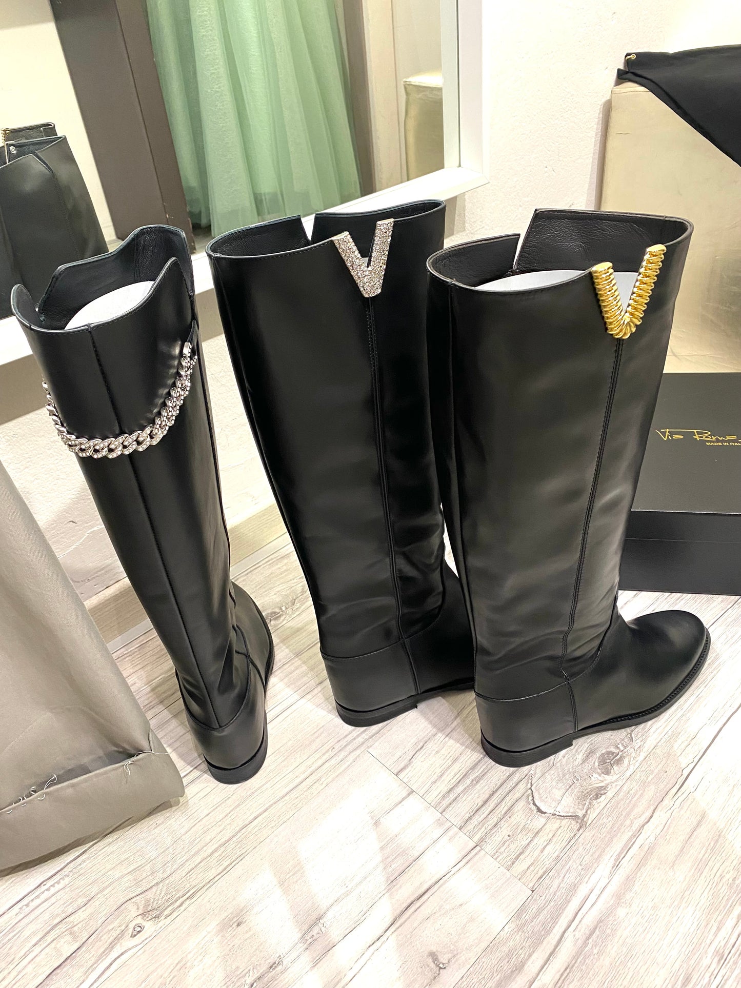 VIA ROMA 15 STIVALE PELLE NERA V CONCHIGLIA 3610