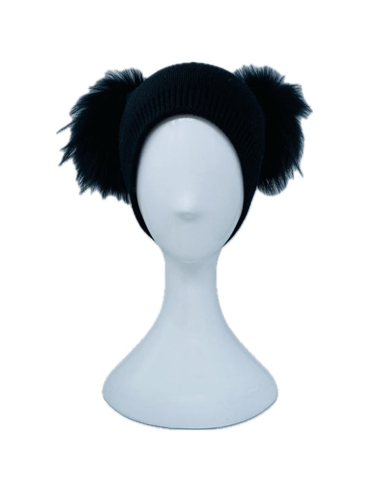 CAPPELLO DOPPIO POM POM NERO