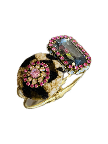BRACCIALE RIGIDO CON CHARME BOTTONE