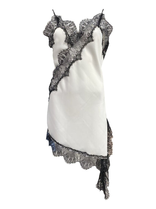 Abito Asimmetrico Satinato con Pizzo Bianco 315