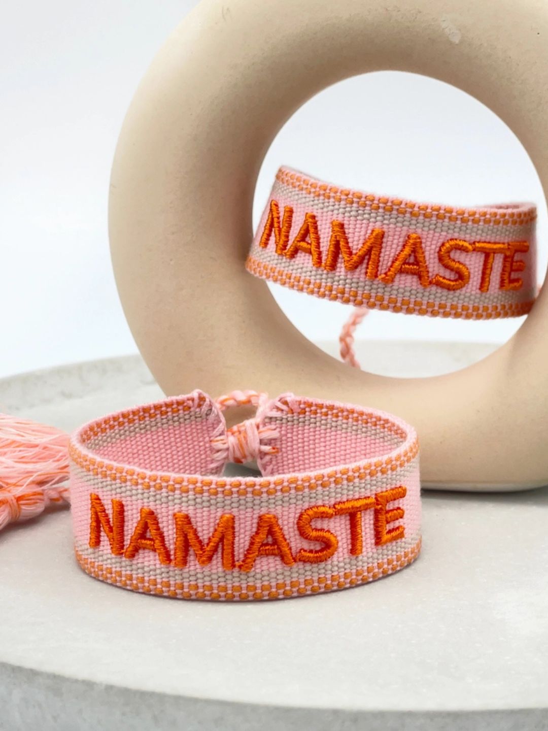 BRACCIALETTO TESSUTO NAMASTE