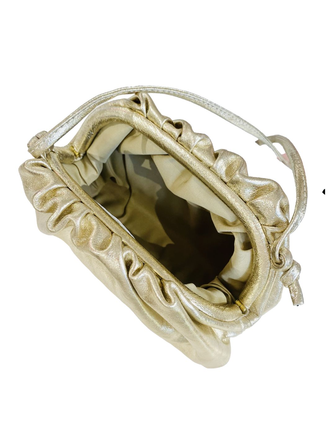 Borsa Clutch Nuvola Metallizzato Oro In Pelle art. 85464