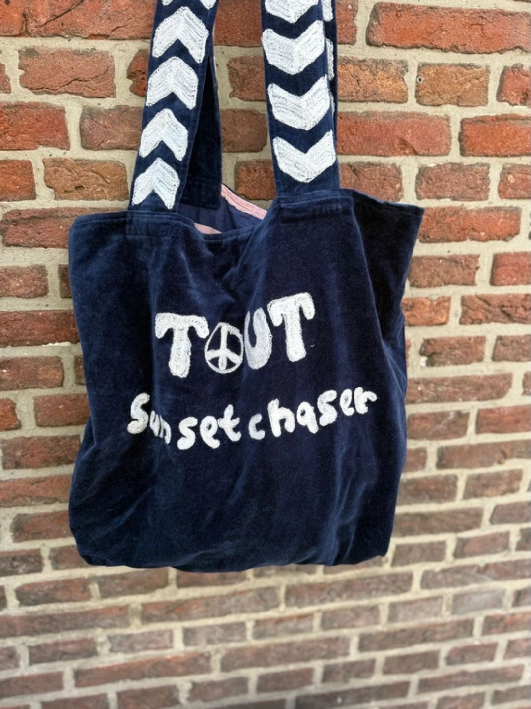 Borsa "Tout SUNCHASER" Ricamata a Mano Blu Notte
