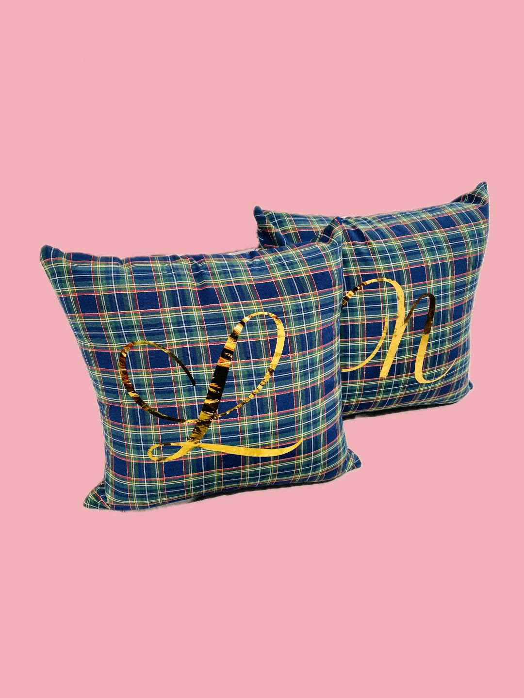 CUSCINO TARTAN BLU CON INIZIALE