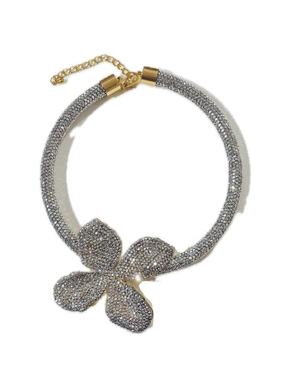 COLLANA RIGIDA TUBOLARE CON FIORE E STRASS ARGENTO 51224C