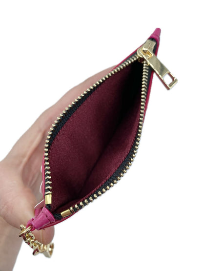 PORTACARTE CON MOSCHETTONE IN PELLE FUCSIA 135