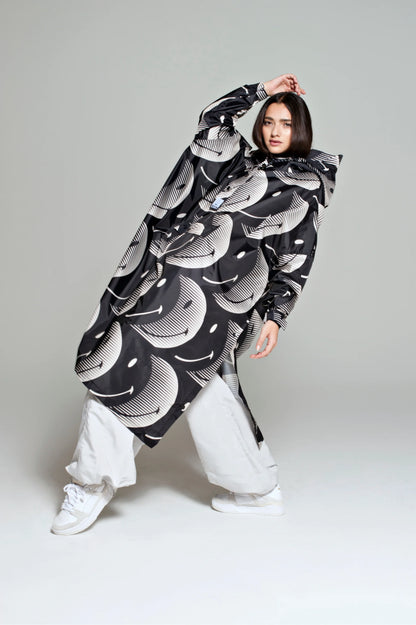 HALF MOON X SMILEY RAIN PONCHO POOO39