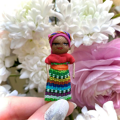 BAMBOLA PREOCCUPANTE GUATEMALA Rituel DE LUNE