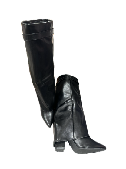 STIVALE LUXURY SHARK