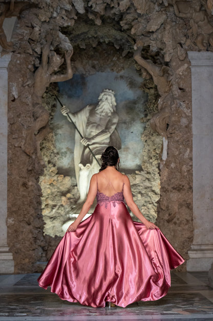 ABITO CERIMONIA RASO CON  CORPETTO RICAMATO ROSA